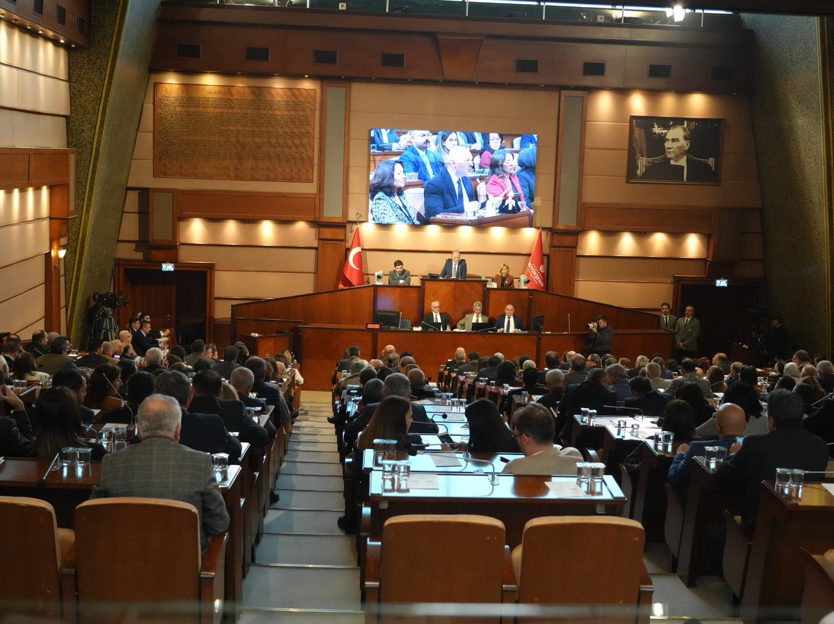 Sarıyer’imizin ulaşımını da yakından ilgilendiren İETT 2025 Mali Yılı Bütçesi ve Performans Programı, İBB Kasım ayı meclisi  4. oturumunda oylandı.

Meclis üyelerimizle birlikte Sarıyer için daha iyi hizmetlere katkı sunmaya devam ediyoruz!