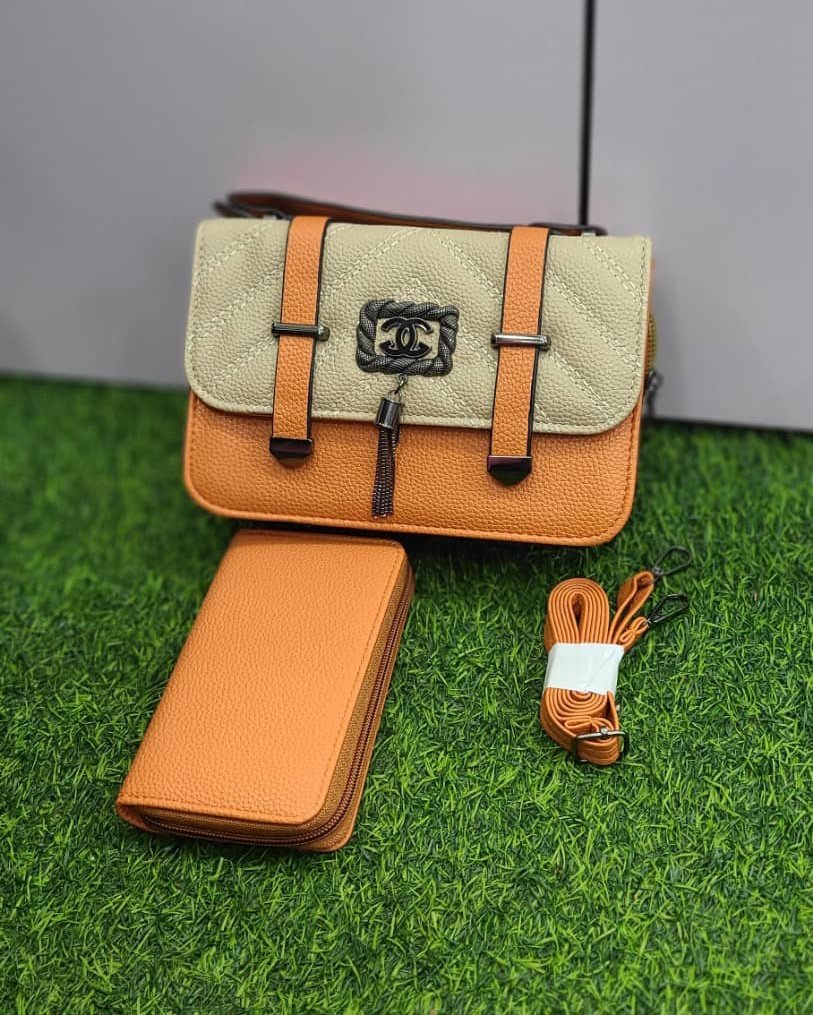 Today we delivered frame 1 to @C_azikuru 🤭😍

Frame 2, 3 &amp; 4 are still available at 35k (Wallets inclusive)

Complete your outfit any day, anytime with one from us
📞0764138559