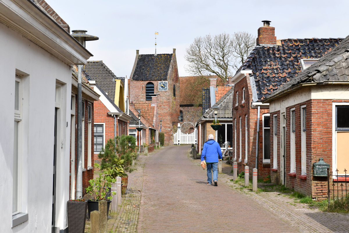 🏡 Leven in een omgeving die voldoet aan jouw wensen en behoeften - dát is #leefbaarheid. Voor het eerst heeft de provincie Groningen een leefbaarheidsvisie opgesteld, voor de periode 2024-2035. Lees meer: provinciegroningen.nl/actueel/nieuws…