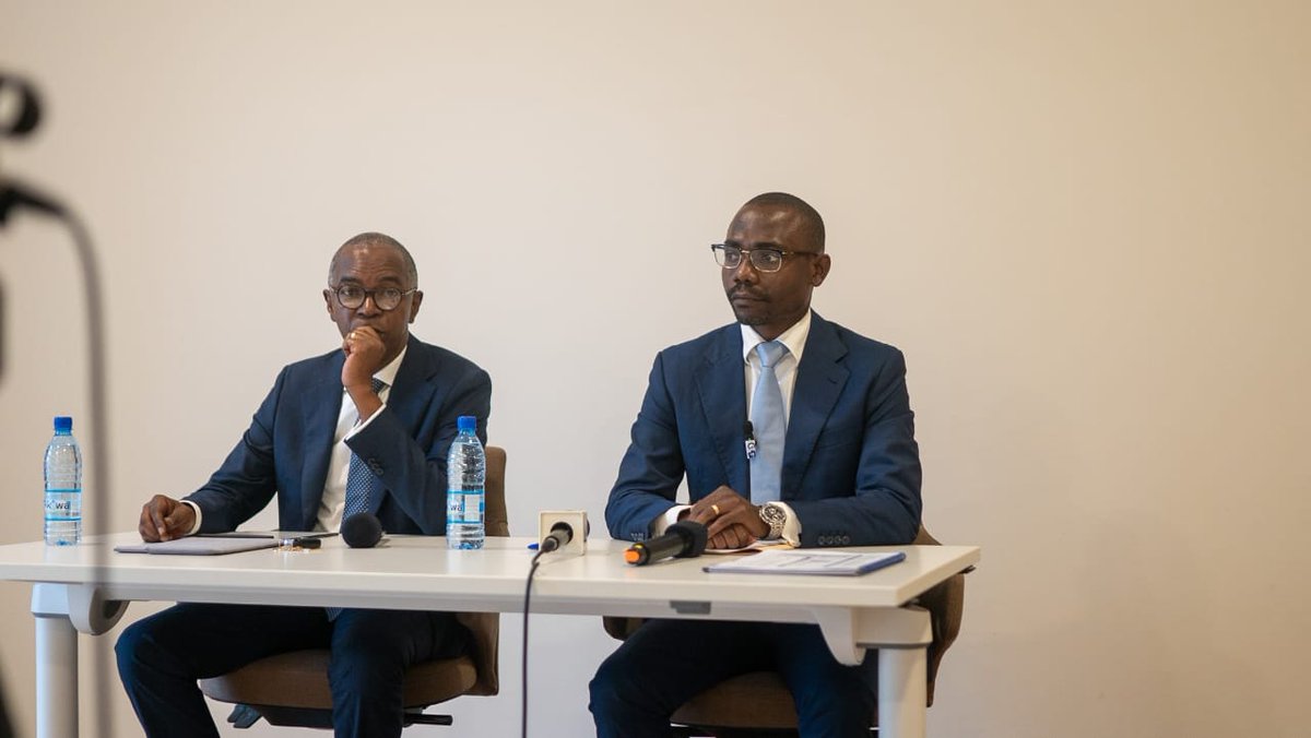 Le min. de l’Économie a annoncé, le 18.11. 24, le succès du rachat de 180 milliards de Fcfa d'Eurobond (290 millions de dollars). 
L’objectif a été dépassé, avec une participation de plus de 260 investiss. internat., représ. 442 millions de dollars US (275 milliards de Fcfa).