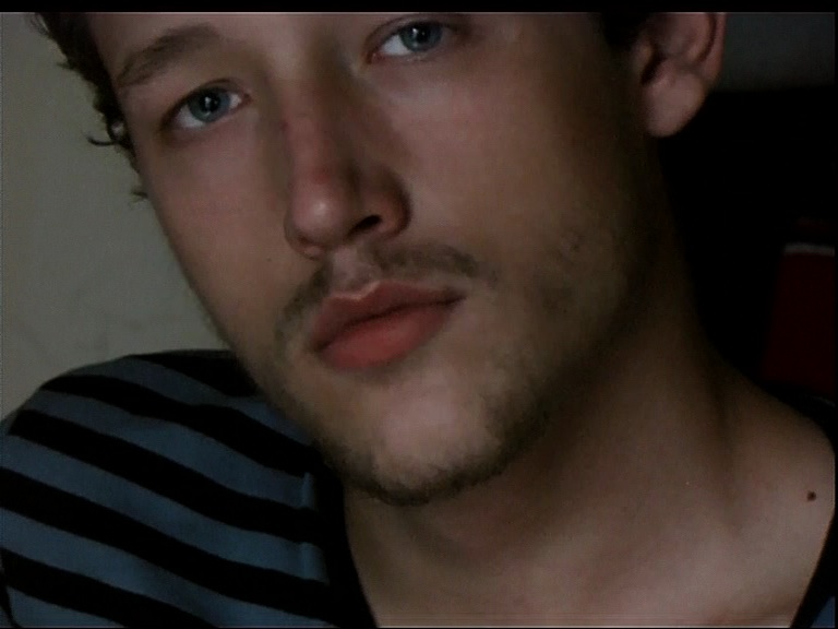 Peripherie_'s tweet image. • TRILOGIE D'ARNO •
💌🎥 Le samedi 30 novembre à 16h45 au Méliès sera projetée LA TRILOGIE D'ARNO, composée de 3 films-poèmes réalisés par Frank Beauvais.
Séance en présence du réalisateur 
Entrée libre.

+ d'infos 👇
peripherie.asso.fr/notre-catalogu…