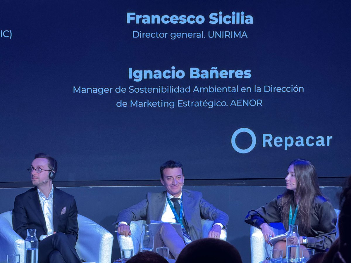 Unirima1's tweet image. ♻️E' attualmente in corso a Madrid la quindicesima edizione del Congreso Nacional de Reciclaje de Papel, organizzato da #Repacar. Per UNIRIMA è intervenuto il Direttore Generale, Ing. Francesco Sicilia.

👉🏻Maggiori dettagli a questo link: unirima.it/2024/11/19/uni…