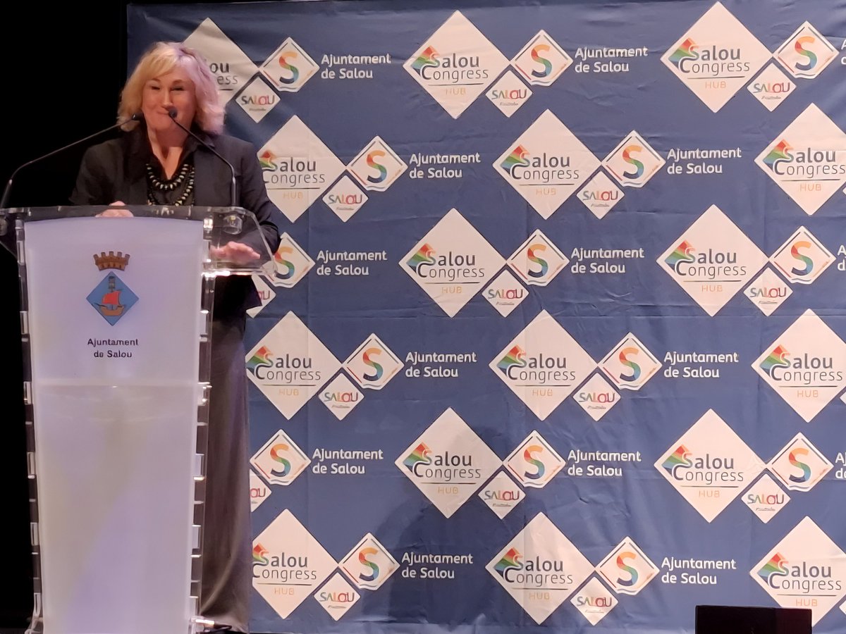 turismecat's tweet photo. 👤La DG @Cristina_Lage participa en la 3a edició del @SalouCongress
🗨Ha parlat de #turismesostenible i de la importància de treballar amb un model més responsable
👉Destaca la nova línia d'ajuts per millorar l’estalvi energètic dels establiments turístics https://t.co/huH9l0afgw https://t.co/0lAAzL8O8J