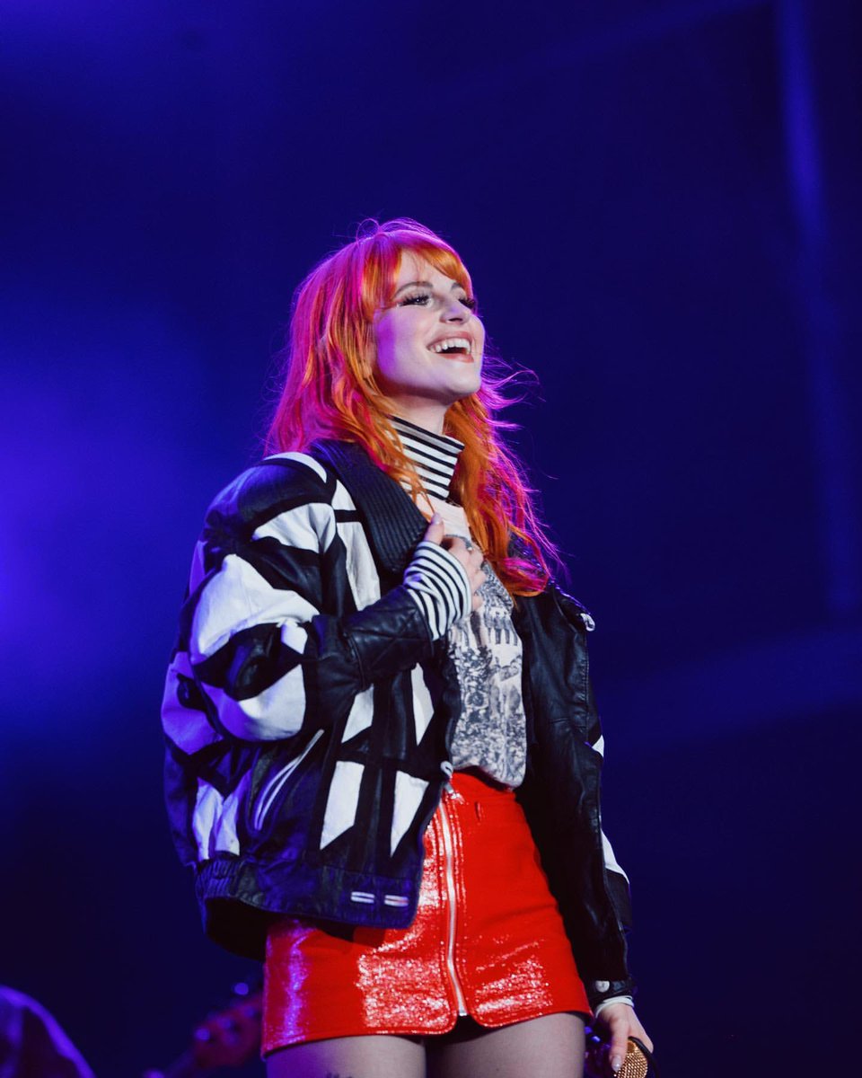 andrea from paramore🖤 tweet media