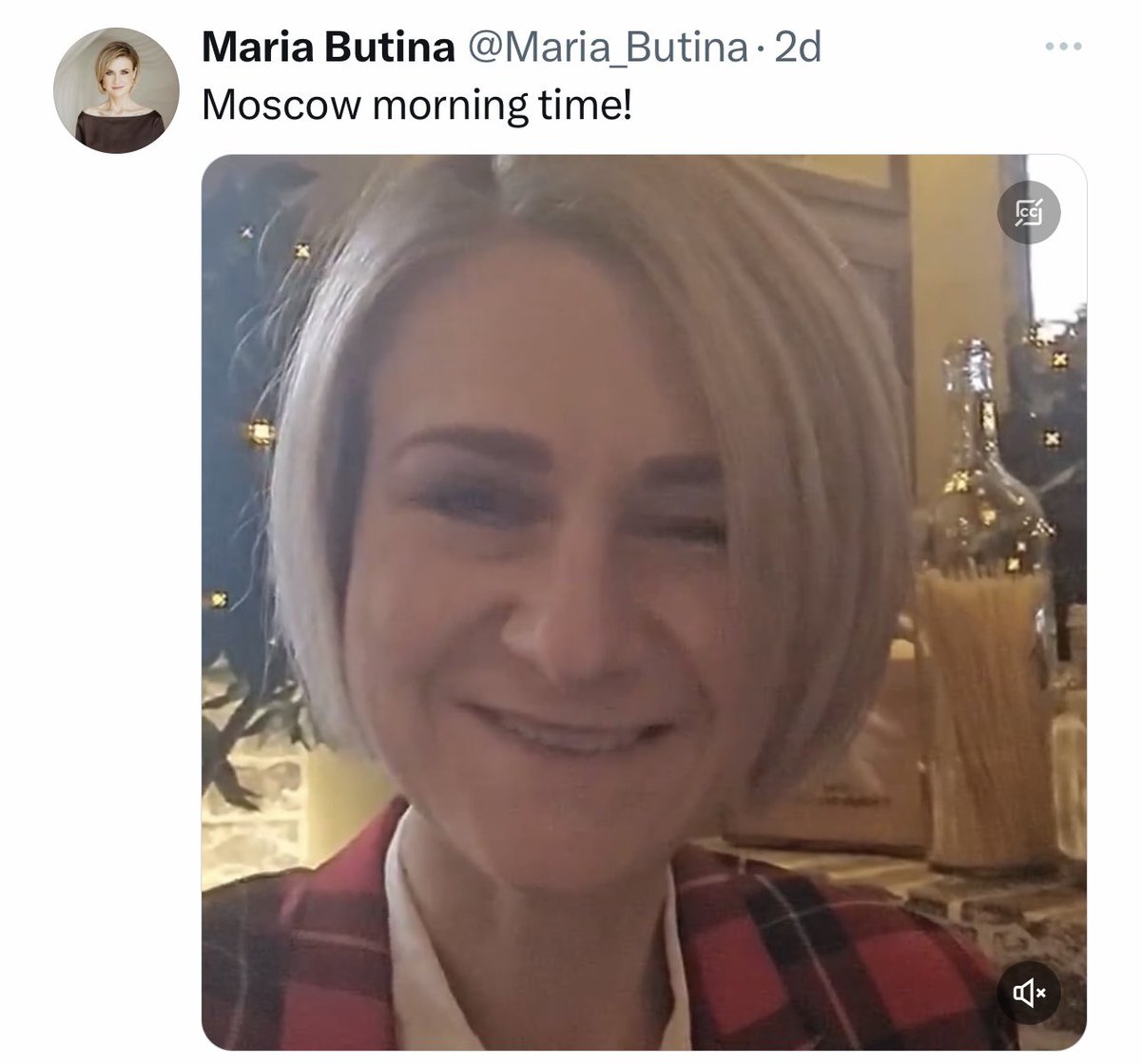 Julia Davis tweet media