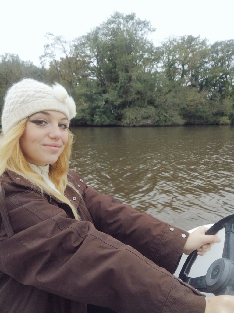 Mathildetwit98's tweet image. Mom 🤍🧁☕️