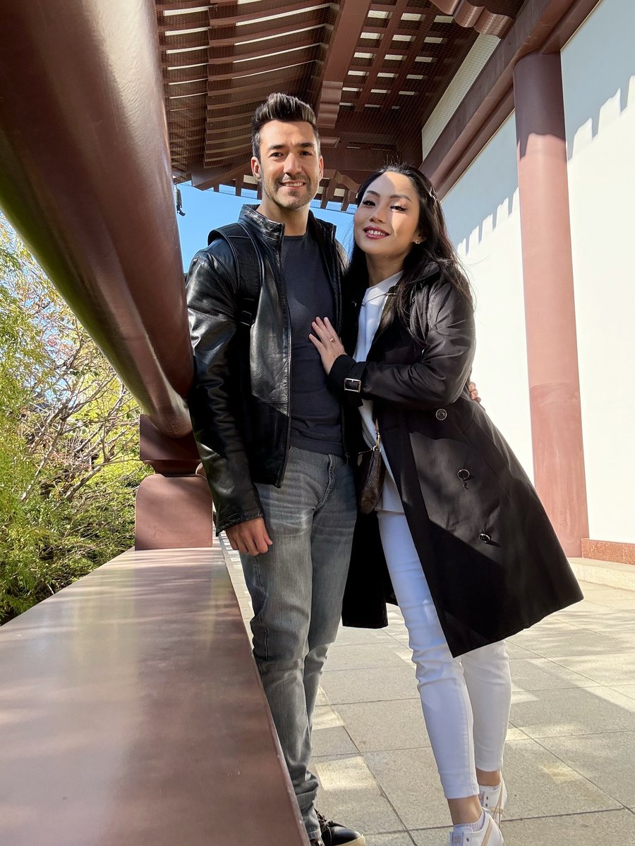 Tinaguo's tweet image. Day 3 in Tokyo 🤍 
Morning at Zōjō-ji, Jōdo-shū Buddhist temple ⛩️
#teamlabborderless #Tokyo 💡