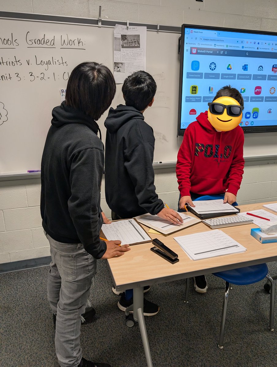 mrsbason's tweet photo. Gotta love a gallery walk to learn about the major events of the American Revolution! @CMMSCougars https://t.co/rkwqZUfHk0