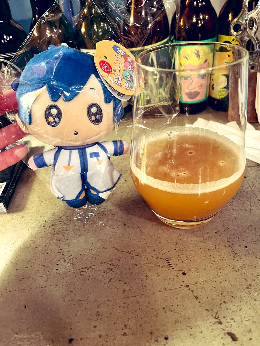 「しめ鯖フィッシュ&amp;チップスと砂肝の燻製とベーコンバーガーとビールしてきた」|とらつぐみのイラスト