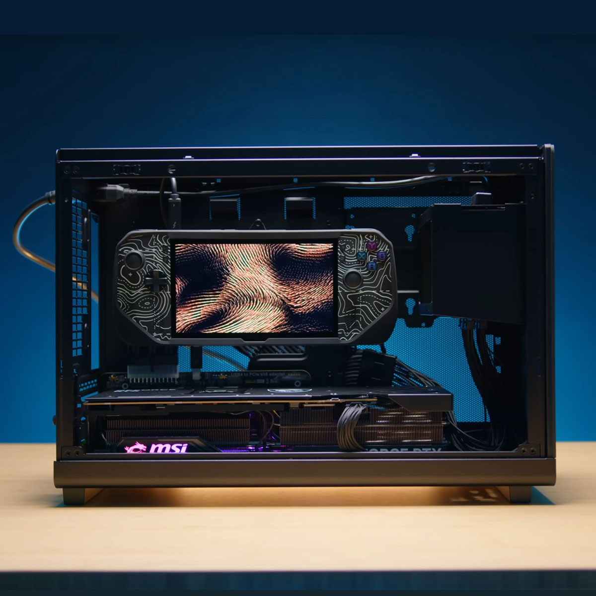 GlobalLianli's tweet photo. A3-mATX dock for a Steam deck + an RTX 4090!😲
👉 https://t.co/dAzUYDT42r
📸 cr. alexspecter_

#LIANLI #a3matx #dockingstation #steamdeck #thunderbolt4 #usb4 https://t.co/ZFbjEaH5fQ