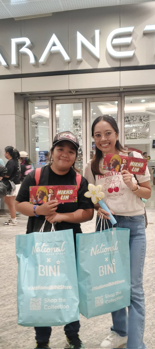 Luisaaaaaa tweet media