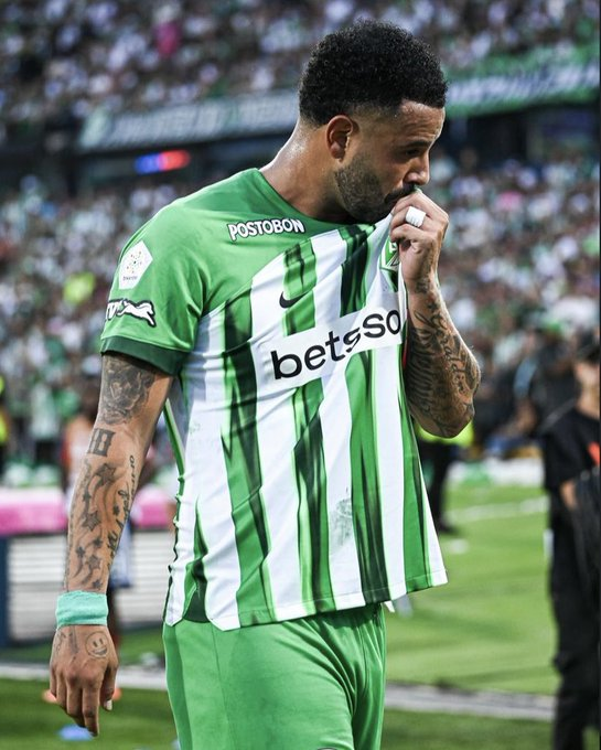 greenedwar's tweet image. Y recuerden: es sancionable solo si lo hace un jugador de Nacional. #ContraTodos