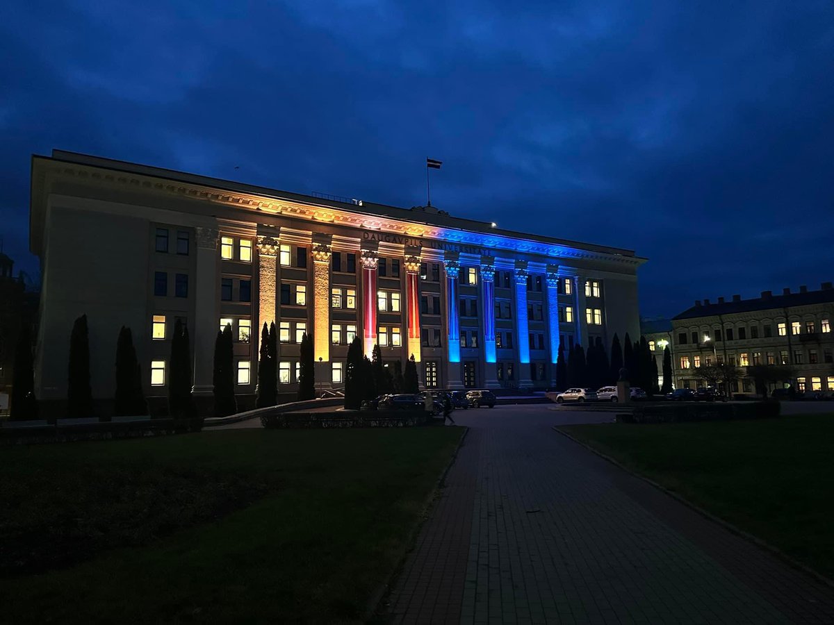 Šodien Daugavpils kopā ar Ukrainu!🇱🇻🇺🇦

📸 Bildes autore mana lieliskā kolēģe Anna