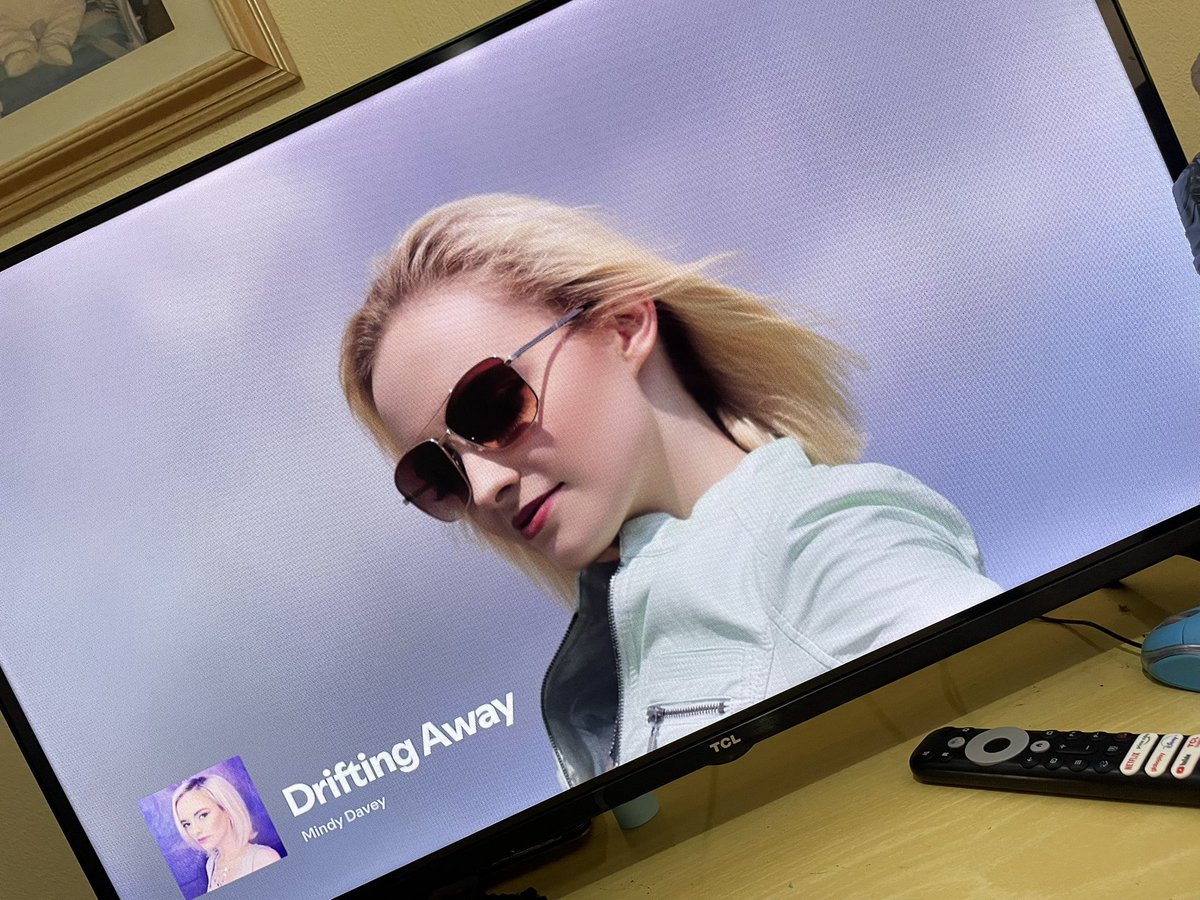 World, thank you Nick for introducing one of the best artists to ever pass through Who I Am. <a href="/nickcarter/">Nick Carter</a> making history in people's lives. What pride!!!