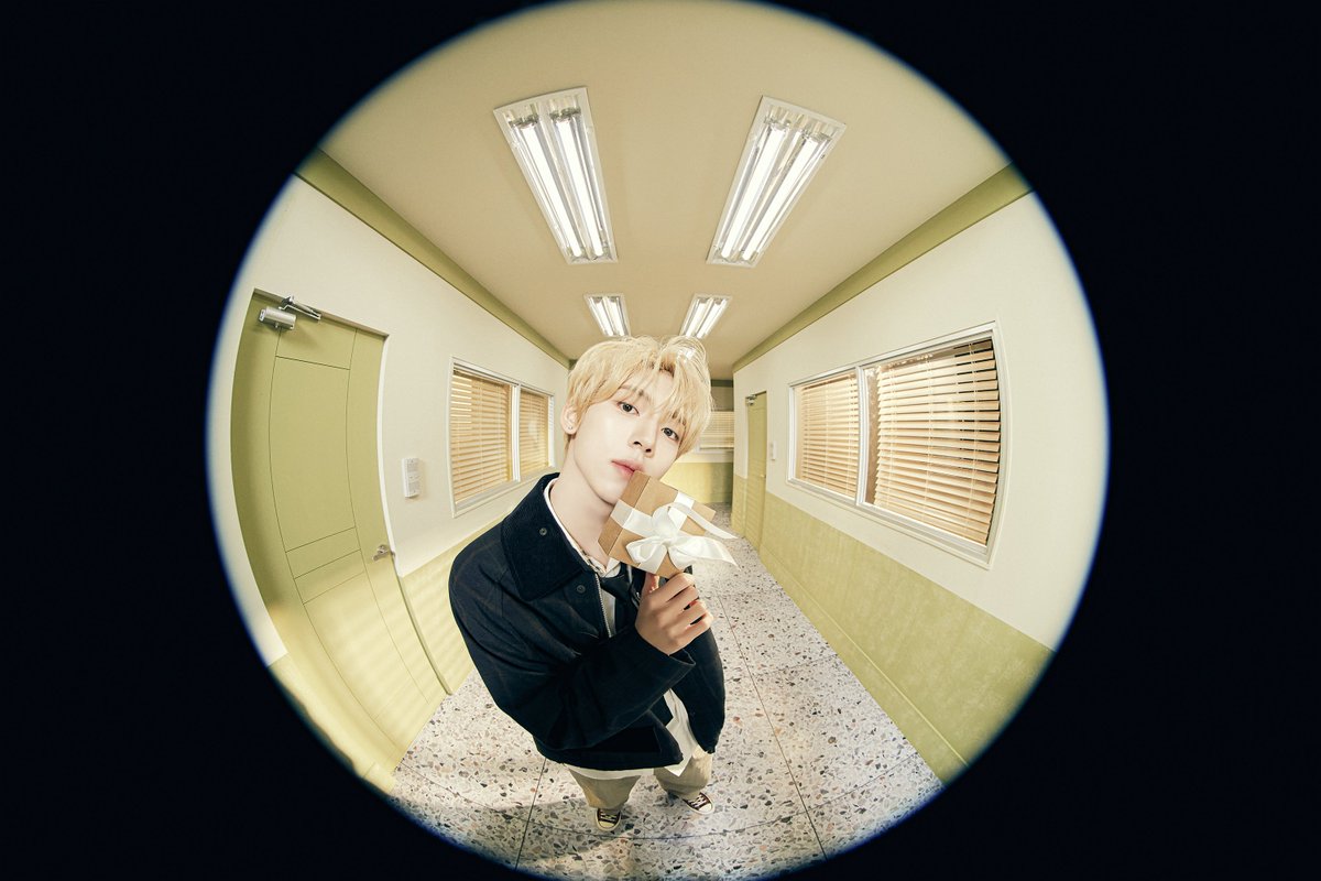 ZB1_jp's tweet photo. ZEROBASEONE Japan 1st EP 
『PREZENT』

Concept Photo 1
#HANYUJIN #ハンユジン

2025.01.29 00:00 (JST)

#ZEROBASEONE #ZB1
#PREZENT
#NOW_OR_NEVER
#Only_One_Story https://t.co/lk4dJYillZ