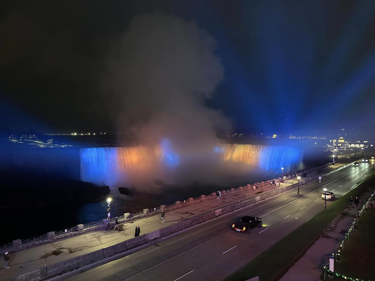 AFPGolden's tweet image. Thank you to everyone who made National Philanthropy Day 2024 a success! 🌟 It was a fantastic day honoring individuals, community groups, and businesses. 🎉

In celebration, Niagara Falls was beautifully illuminated in blue and yellow, symbolizing the power of philanthropy. 💙💛