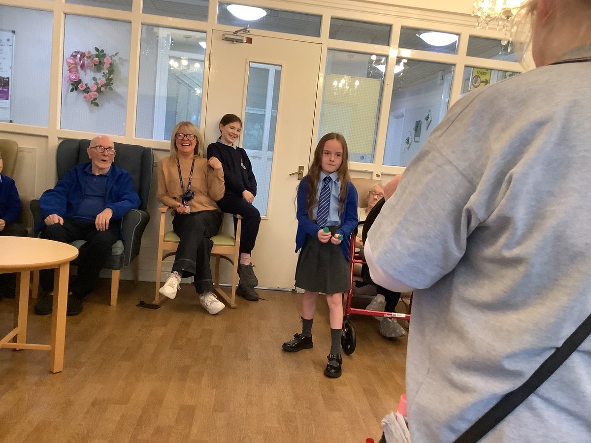 @oli_year2 tweet media