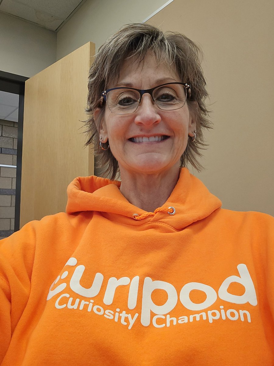 JolenePikarski's tweet photo. @baconedtech @curipodofficial Same in ND on a gloomy #techshirttuesday! https://t.co/zvER9hdCkj
