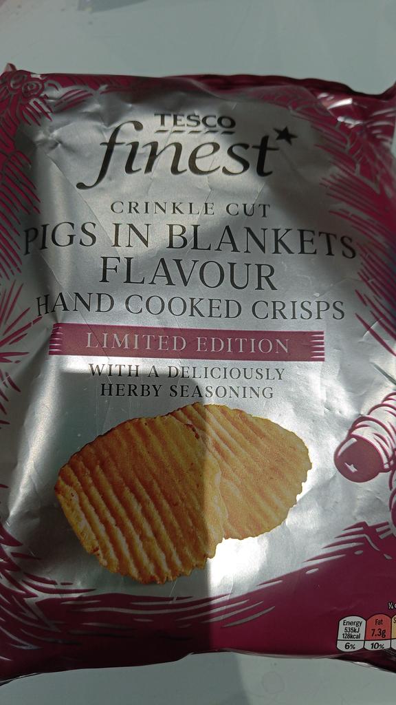 #yuleyummies 

Well I can't let the season go without purchase of poshed up bacon crisps 😂

<a href="/Geek_girl38/">Devon Dympsy 🌻</a> <a href="/Bodie15/">Alex Armstrong 🍺🌈</a>