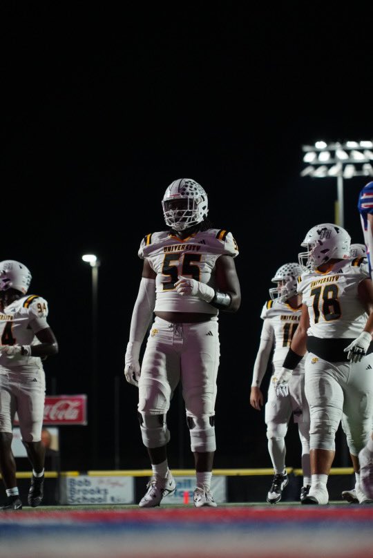 lamar1brown's tweet image. hudl.com/v/2Qt7NK
Junior Season Highlights!!!
120+ Snaps Played
0 Pressures
0 Sacks Allow
I WILL BE BACK💯