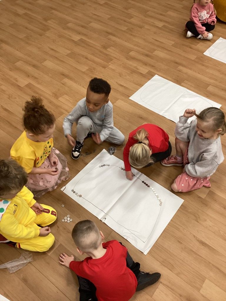 RawmarshSP's tweet image. 🐻 On Children in Need Day, staff and children wore yellow or Pudsey themed outfits.

Read the full story 👇
buff.ly/3ARu8Jn 
 
#WeRespectOthers