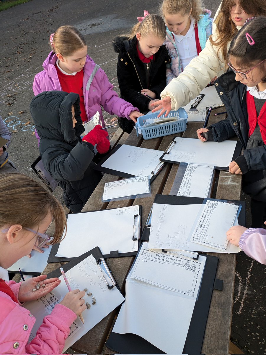 Last week, during Outdoor Learning day, we used chalk to practise our spellings, enhanced our multiplication skills by making arrays with found materials and created some beautiful art by making leak rubbings.