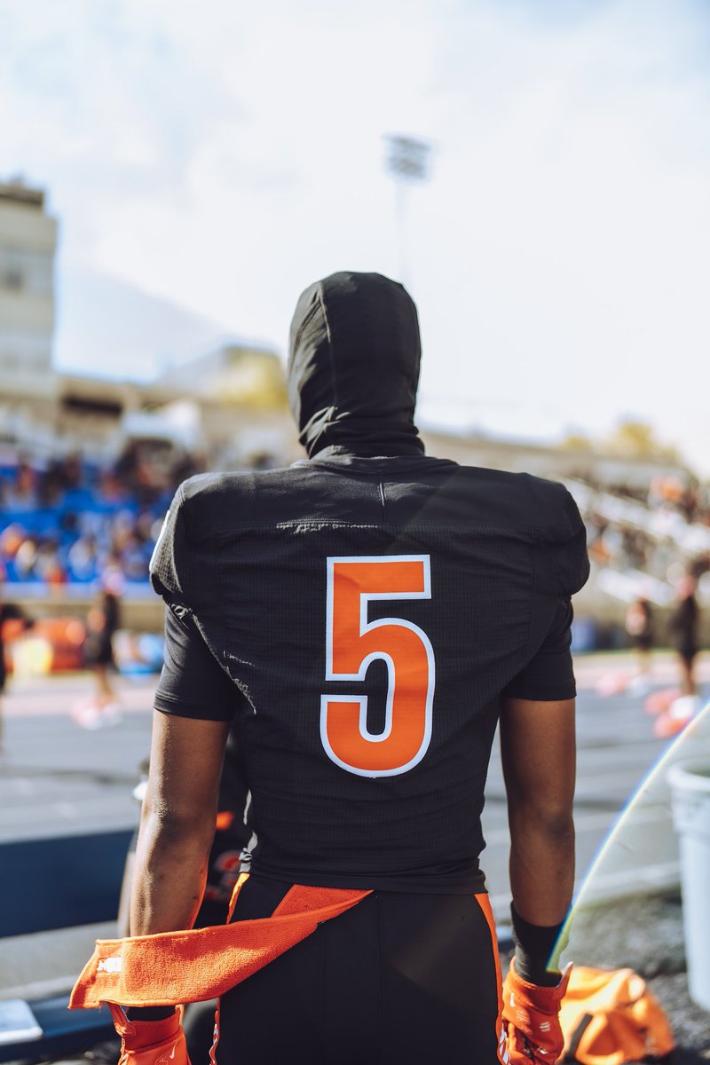 5’11 Lockdown Corner‼️‼️
Class of 2025
<a href="/CityCollegeFB/">Baltimore City College Football</a> <a href="/BStreamPayeski/">Anthony TJ Paye jr</a> <a href="/CoachQWR/">Coach Q</a>

hudl.com/v/2Qjxsm