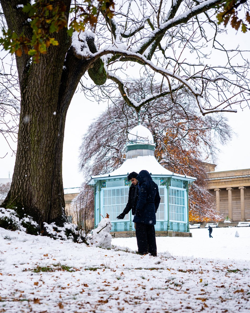 sheffielduni's tweet photo. Campus is looking a bit different today... ⛄

📸 - Charlie Barry