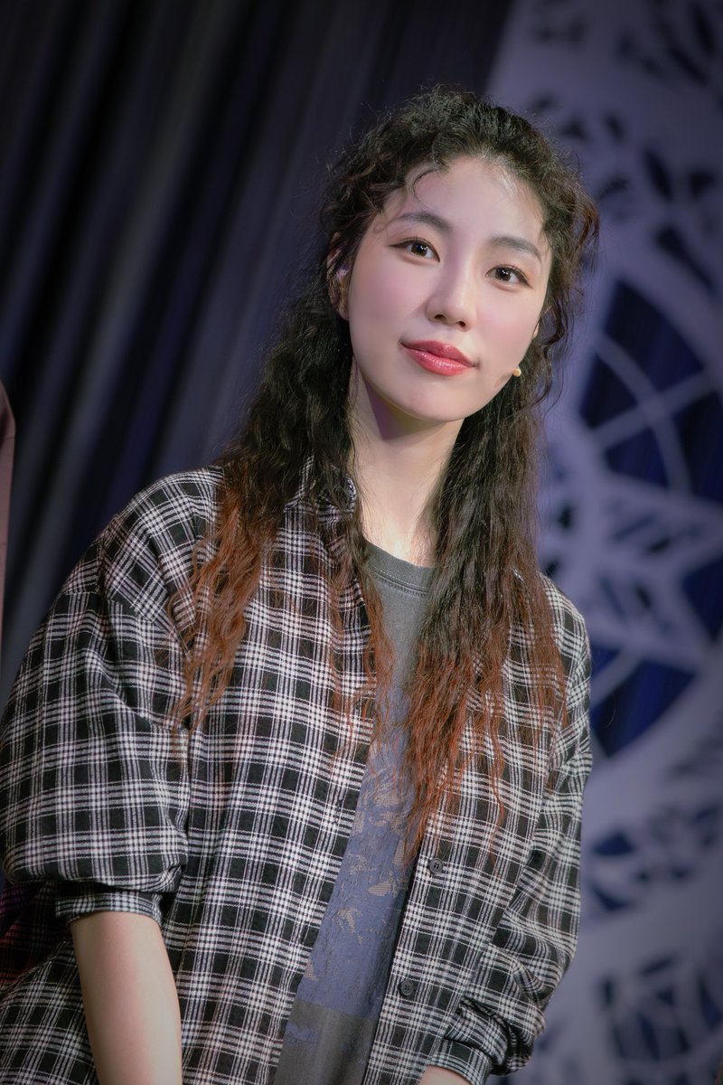 FOR_EST_PIC's tweet photo. 241108 뮤지컬 미남당 무대인사🪭
혜준 | #전하영👀🩷 https://t.co/WoJXx4BQ8h