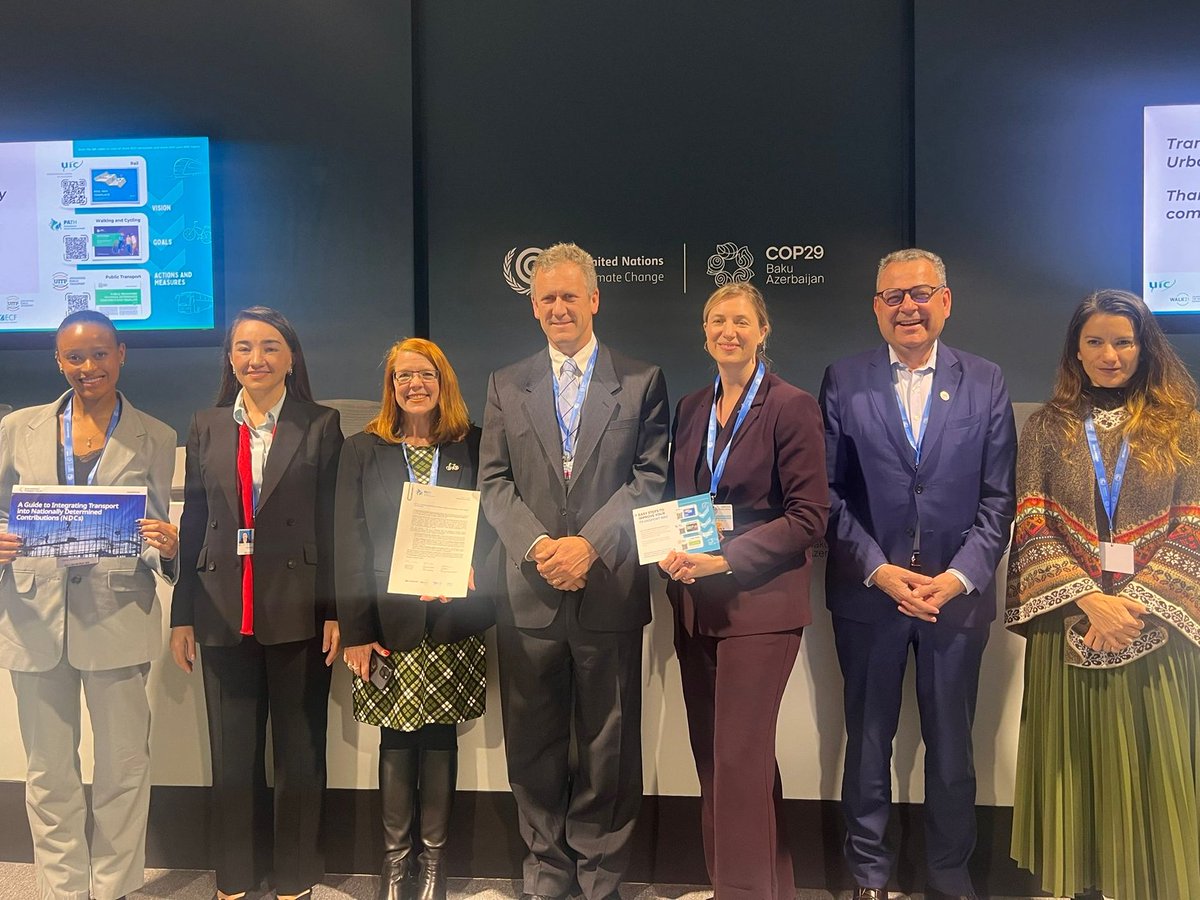 🌍 From #Baku <a href="/COP29_AZ/">COP29 Azerbaijan</a>: Global leaders tackled how to integrate walking, cycling, rail &amp; buses into NDCs to meet Paris goals! 🚲🚉

<a href="/oliviawess/">Olivia Wessendorff</a> shared insights on delivering NDCs at the panel.

Explore the guide launched on #TransportDay 👉🏽 shorturl.at/929RI