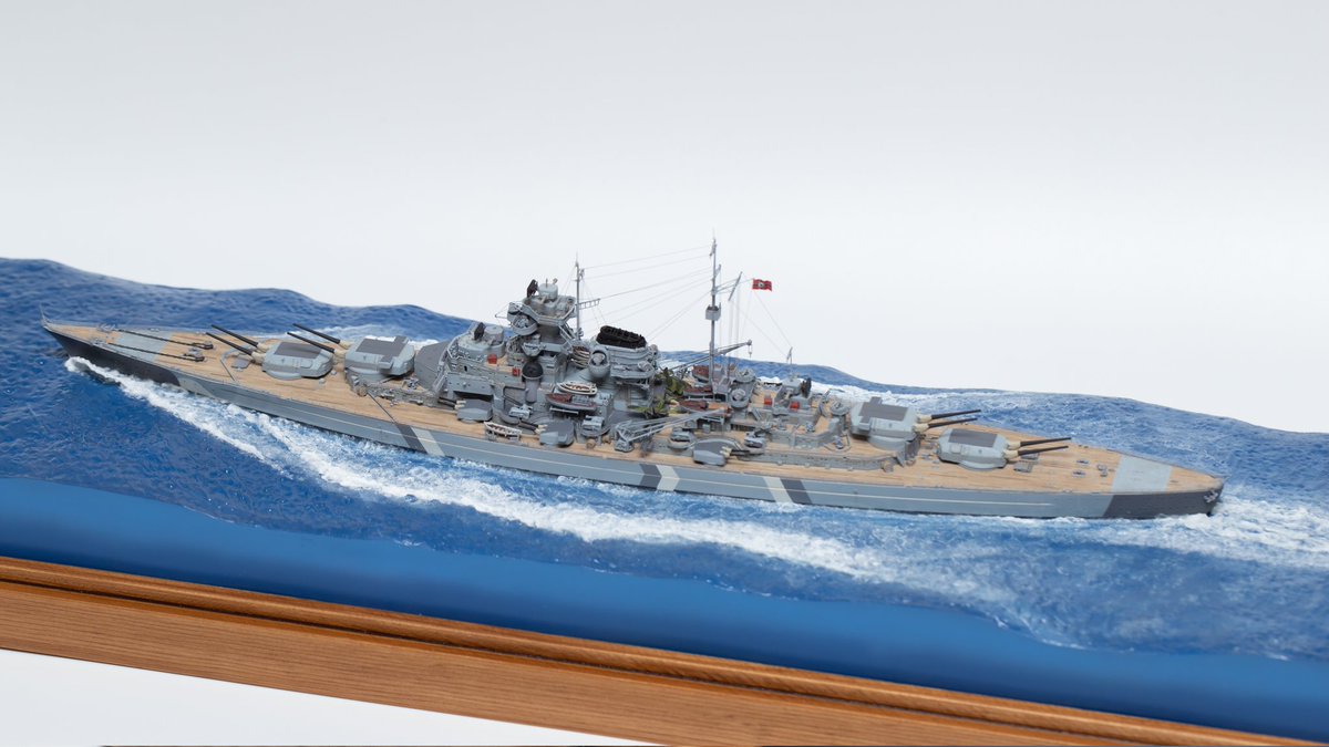 #斜め後ろからの美学