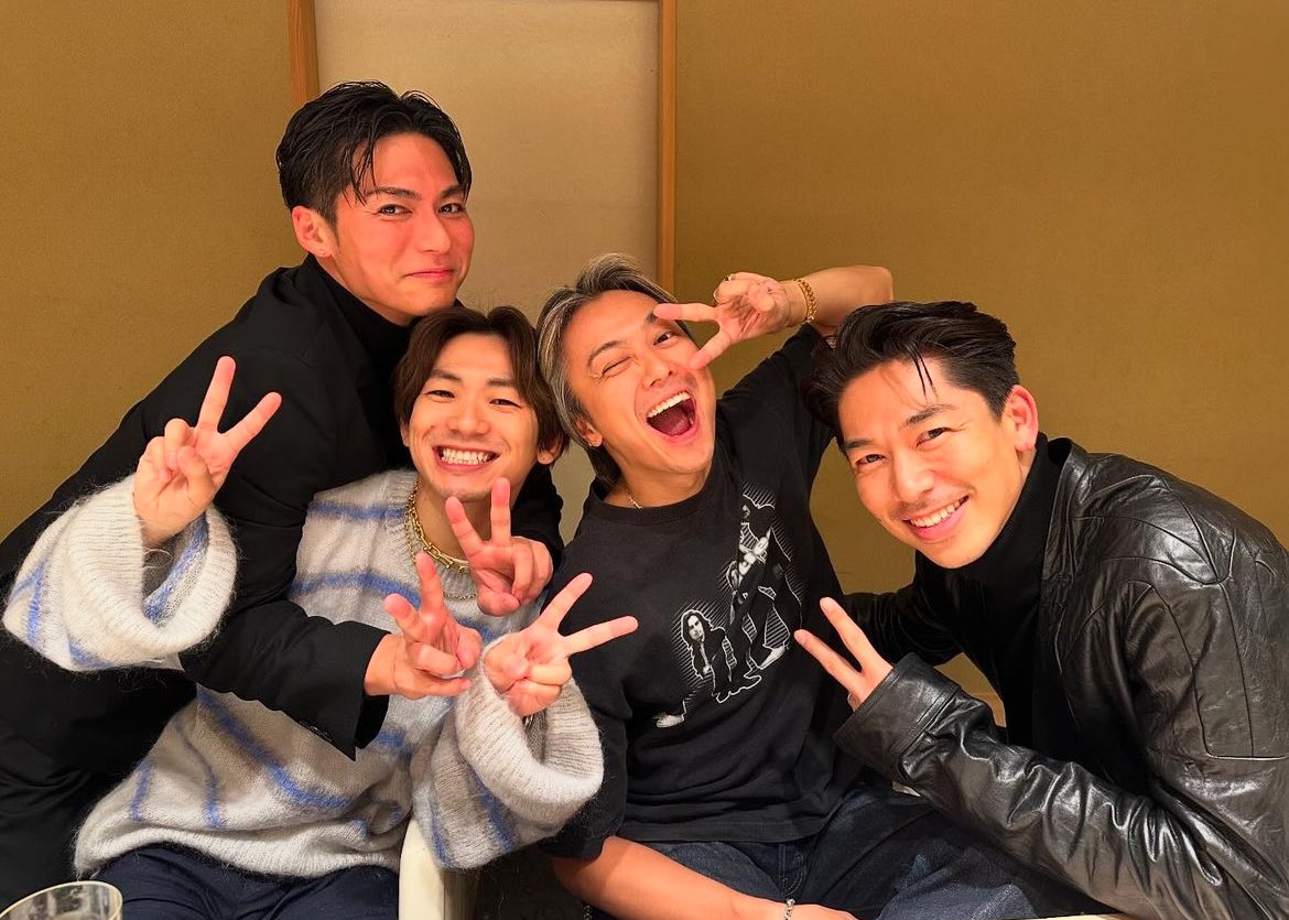 knn_jsb_'s tweet photo. わちゃわちゃザイル https://t.co/KMzKoSBeMw