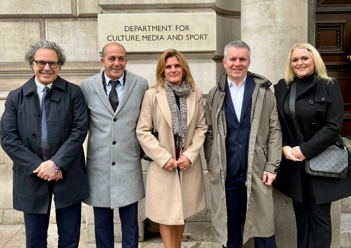 ellen_roome's tweet image. Following our meeting with Peter Kyle (Secretary of State) yesterday, you can catch Ian Russell and me on @GMB tomorrow. #OnlineSafetyAct #socialmedia #joolslaw
