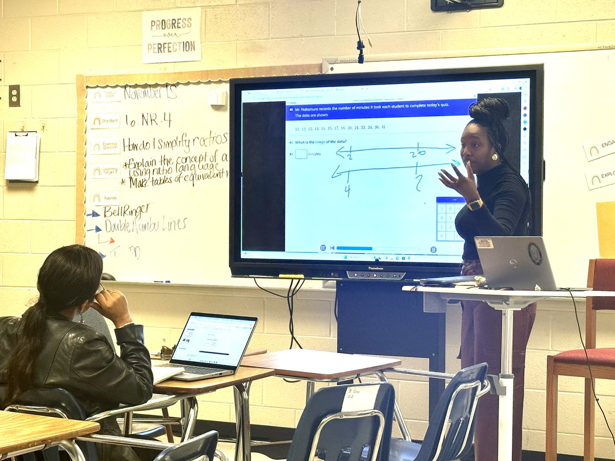 iam_MarlonG's tweet photo. Collaborative mathematical discourse enhances instructional clarity amongst our 6th Grade Math team! @VMMS_Generals #SpiritPrideExcellence #NewtonAchieves #ProfessionalLearningCommunities https://t.co/BtVTV3weJ0