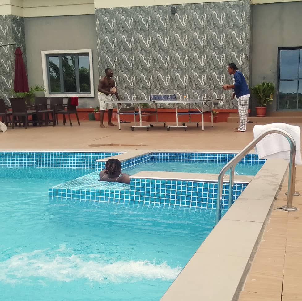 GolfvillaA's tweet photo. Either you are a tennis lover or a champion in the water, we have the perfect environment to show your skills.

Create unforgettable memories with loved ones ❤️

Book a date today!
Send a DM or Call/WhatsApp
09085645484
08177790553

#shortletapartmentinabeokuta https://t.co/w4nWDxzruh