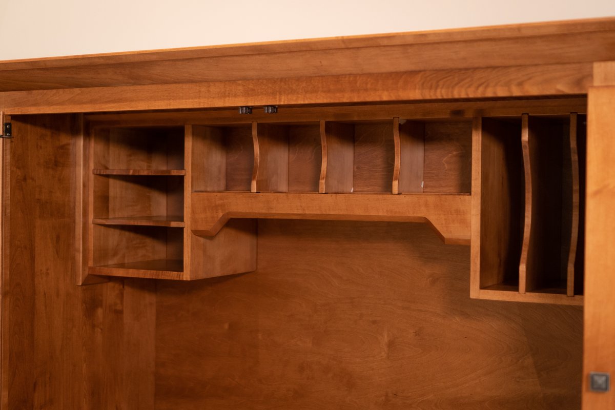 DutchCrafters's tweet photo. Upgrade your workspace with the Amish Deluxe 74" Computer Armoire! β¨ Bi-fold doors hide clutter, pullout shelves organize files, and Amish craftsmanship shines. Customize yours today! βοΈ 941-867-2233
π Shop: https://t.co/xQRR7hzDRY
#wfh #workdesk #deskstorage #armoiredesk https://t.co/sWLP5Pf4w3