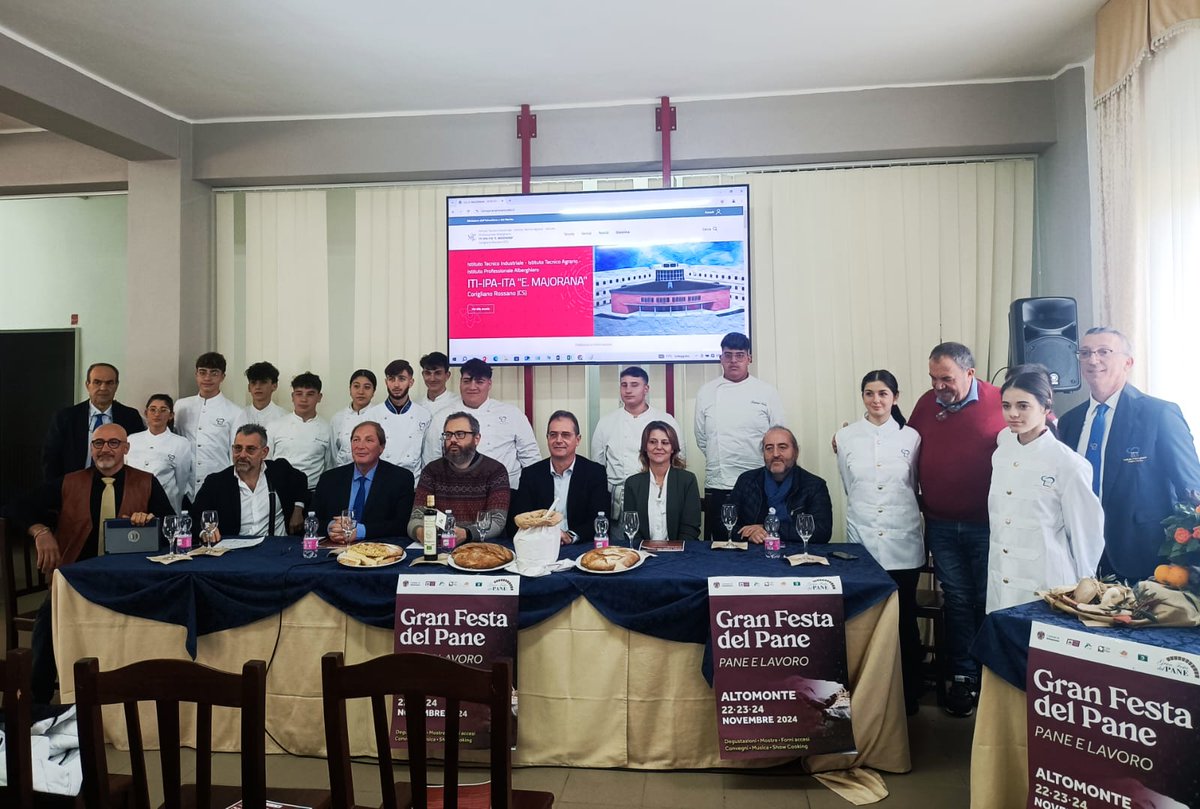 Gran festa del pane di Altomonte yescalabria.com/gran-festa-del…