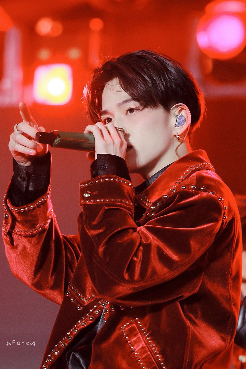 FATE807's tweet photo. 𝟮𝟰𝟭𝟭𝟭𝟳  𝗞𝗚𝗠𝗔 ❤️🖤

#treasure #Asahi
#아사히 #アサヒ #濵田朝光 https://t.co/hvAJowZBSp