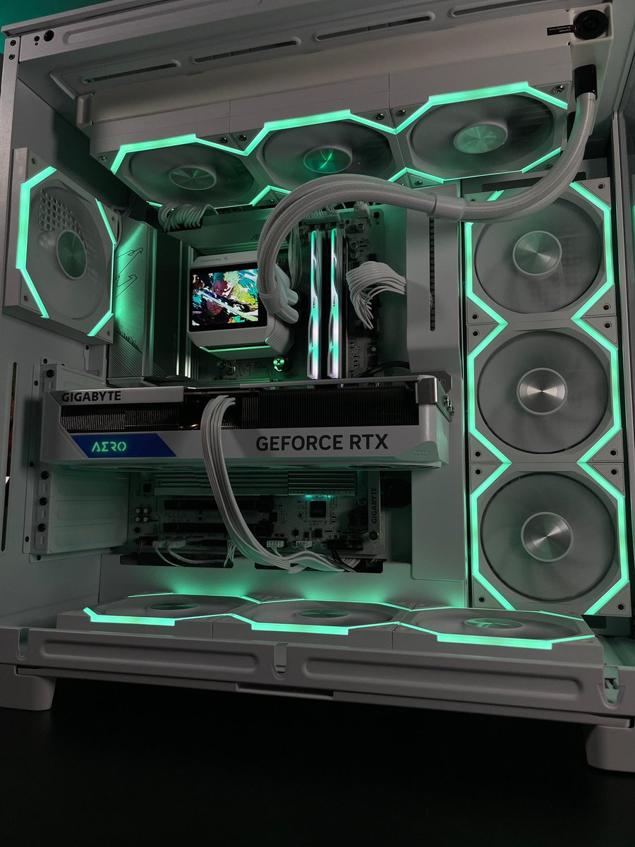 Qj_Tech8's tweet photo. ماشاء الله تبارك الله 

جهاز محمد والله يبارك له 🙏🏻💚

المعالج 
Ryzen 7 7700x 
المذربورد : 
Gigabyte b650 aorus elite ice 
الرامات : 
G.skill trident z5 32gb cl30 6000mhz 
الكرت :
Gigabyte rtx 4070ti super aero 
الذواكر : 
Teamgroup a440 2tb 7400mbs 
Teamgroup a440 1tb 7400mb/s 
المبرد : 
Deepcool mystique 360mm 
الكيس :
Nzxt h9 flow
الباور سبلاي :
Thermaltake toughpower gf3 1050w 

المراوح : 
Prism x6 reverse 
Prism  x4 forward 
مع تدبيل مراوح المبرد . 

من تجميعات المتجر شامل خدمات المتجر سنه 💪🏼

المجموع :
10,654