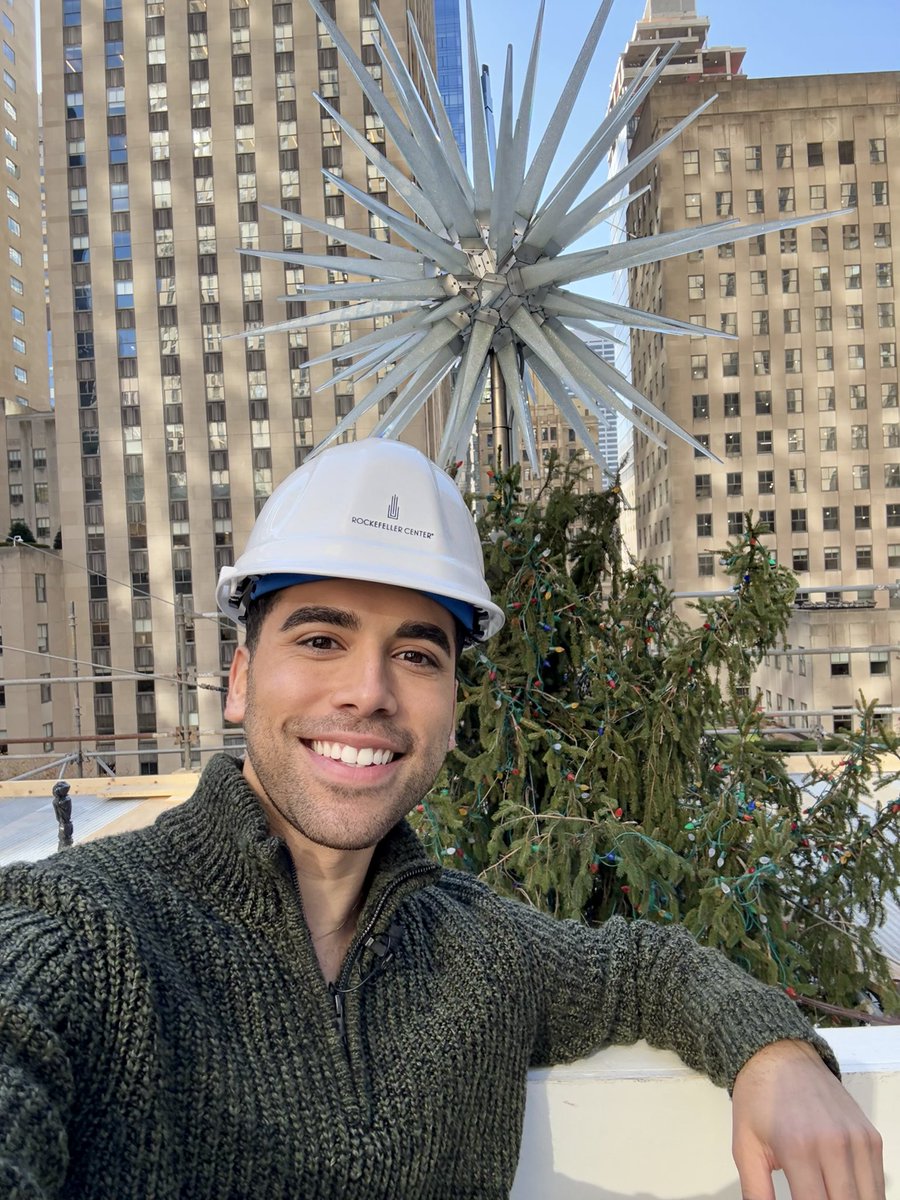 I climbed the Rockefeller Christmas Tree!! Watching it get lit on TV since I was a kid was amazing, but being up close to this iconic holiday symbol… took my breath away. Cheers to the upcoming holiday season..and I now dub myself the unofficial tree correspondent! 🤓🎄