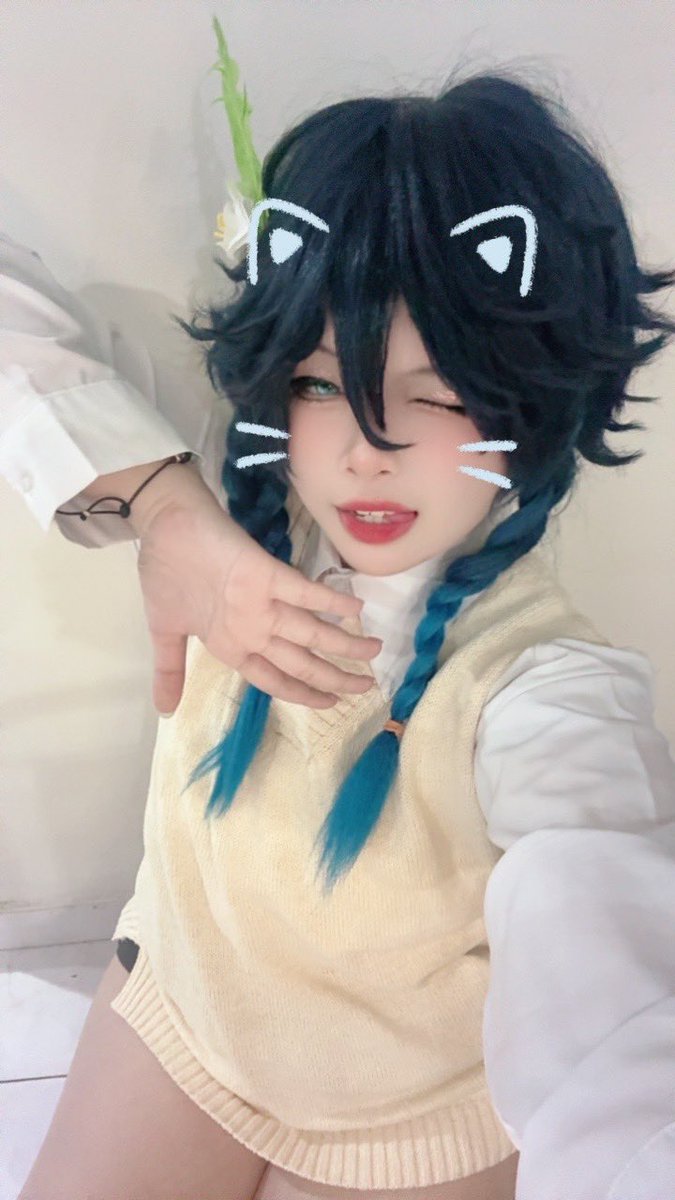 whitney_XD421's tweet photo. Hey traveler 
#venti #GenshinImapact #cos https://t.co/rwAUBQ3PeW