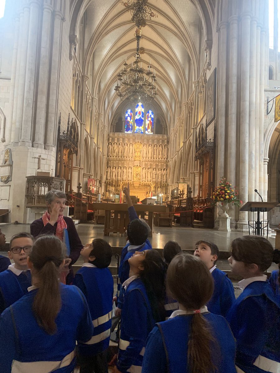 PelhamYear4's tweet photo. Flamingos were fantastic at Southwark Cathedral today! We explored a variety of different Christian signs and symbols and asked some brilliant questions about the Cathedral itself⭐️👼🏼🕊️ https://t.co/zyJDoCdYbc