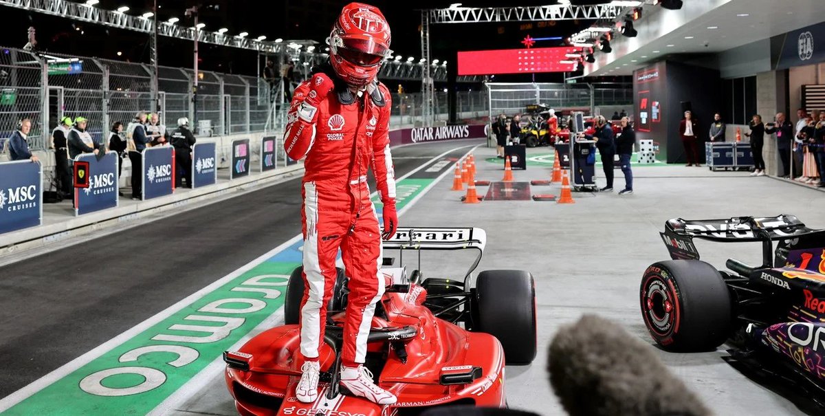Mercedes is good in cold dry races, but is too bad at slow corners.
McLaren has a rocketship, but last year they weren't very fast here
Red Bull are not in their best moment. 

So, I expect a Ferrari domination in Las Vegas
