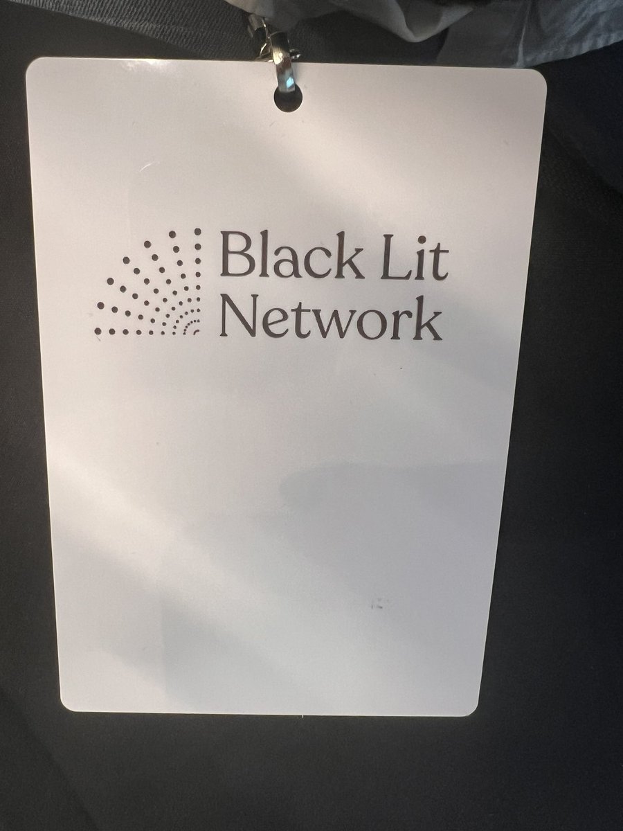 ConcreteStories's tweet image. It’s a Black Lit Tuesday in DC. #BlackDH