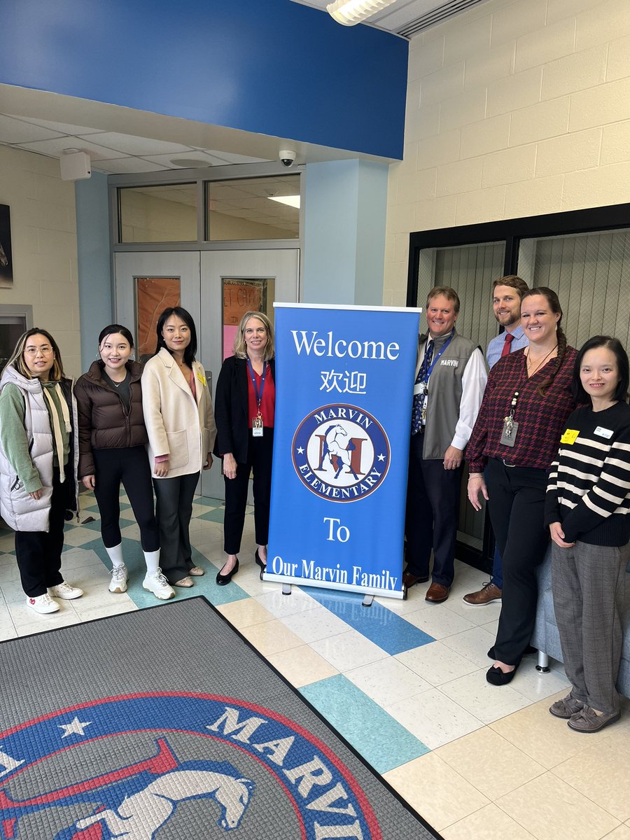 MarvinESNC's tweet photo. Marvin enjoyed welcoming our guests from Harrisburg Elementary in Cabarrus County as they visited our Mandarin Dual Language Immersion classes! @AGHoulihan @TopperJenn58692 @UCPSNC @harrisburgelem @ParticipateLrng @JudyOuyang @MrsJGutierrez #TeamMarvin2024 https://t.co/eLrhXprvmo
