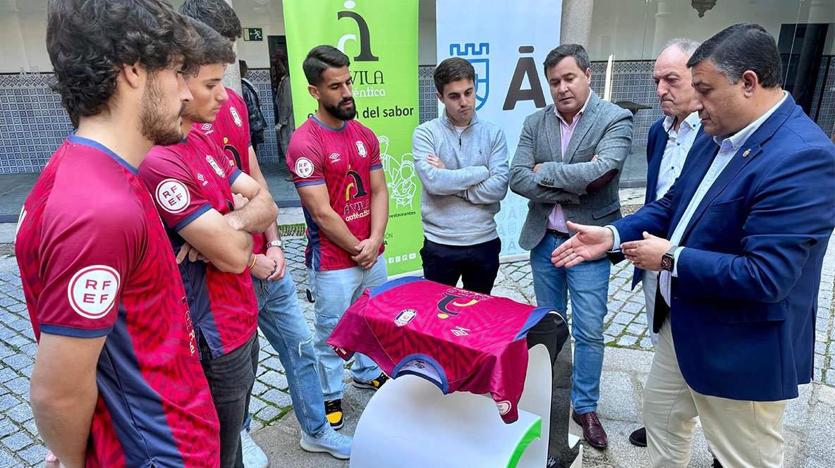 Ávila Auténtica y el Real Ávila escenifican su alianza
avilared.com/art/80366/avil…