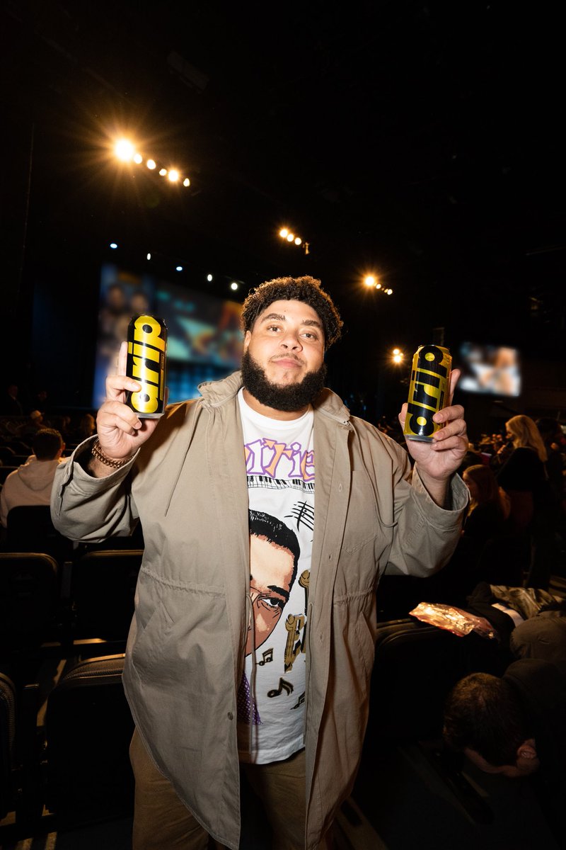 ItsBigZuu's tweet image. BREAKING!!! @ItsDripWater will be the Official Water Partner of @ufc starting Jan 2025 with a MULTI year deal 💧👊
From staying up late watching fights to working with @danawhite this partnership was meant to be and we’re about to change the game!
