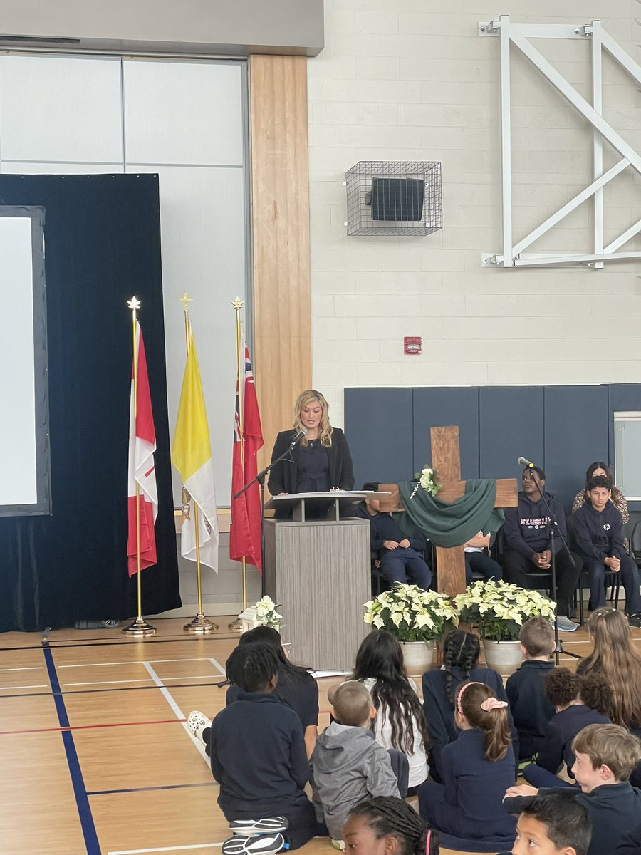 HCDSB's tweet photo. A few highlights from today’s Blessing &amp; Dedication Ceremony of @StCeciliaHCDSB! With a blessing of the school site &amp; crosses officiated by the Most Reverend Douglas Crosby, Bishop of Hamilton ✝️ https://t.co/cANxoPrzPp