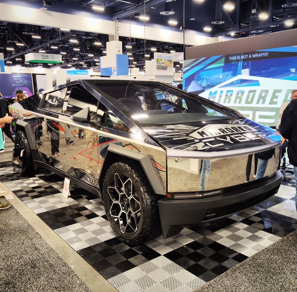 Mirrored Cyber tweet media