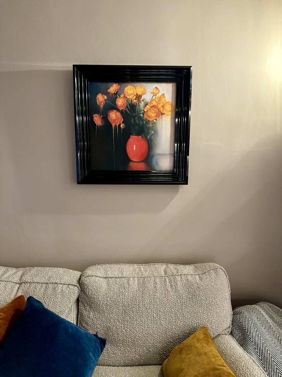 henrybladon's tweet photo. @rebeccafpainter your bleeding flowers found a good home at last 😁 https://t.co/KIPYZlvlHN